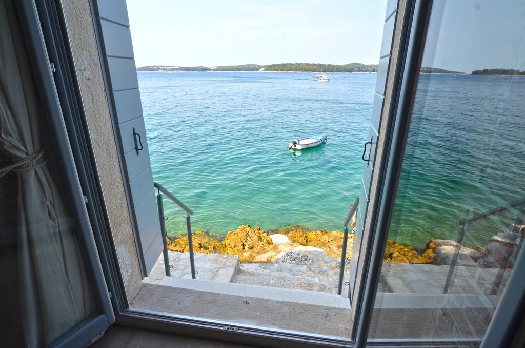 Апартаменти Arnolongo Sea View Ровінь Екстер'єр фото